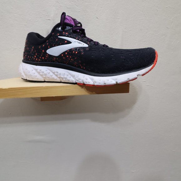 Brooks Glycerin 17  Shoe Mens Size  7not for sell anymore main image 12
